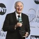 Alan Alda con el premio honorífico a la trayectoria en los SAG 2019