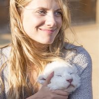 Mia y el león blanco