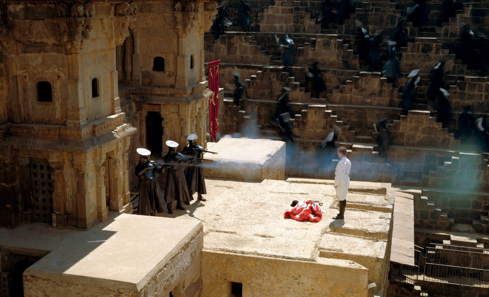 The fall: El sueño de Alexandria