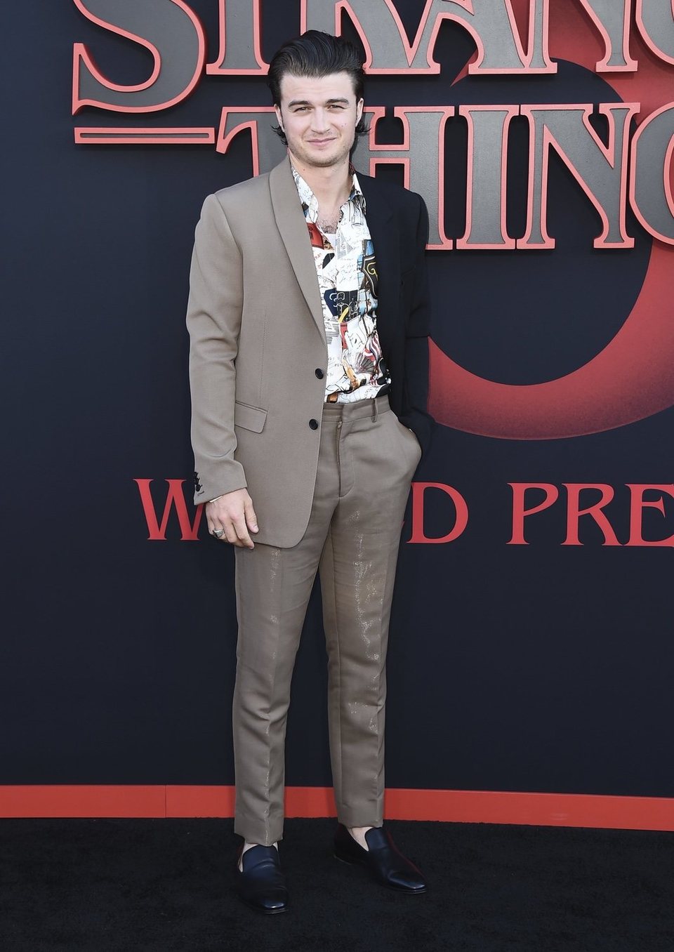 Joe Keery en la premiere de la tercera temporada de 'Stranger Things'