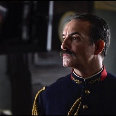 El oficial y el espía