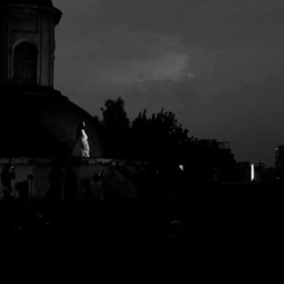 Todo, en fin, el silencio lo ocupaba