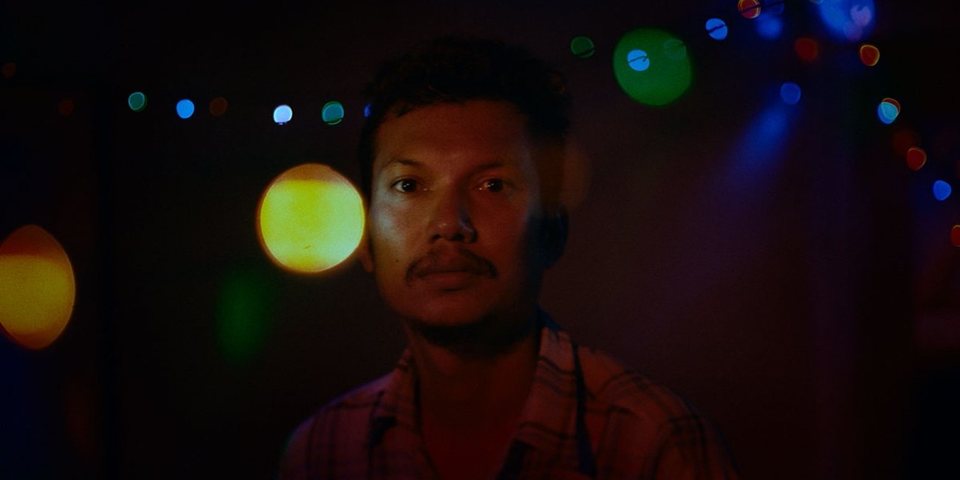 Manta Ray: Los Espíritus Ausentes