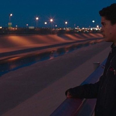 Detrás de la montaña