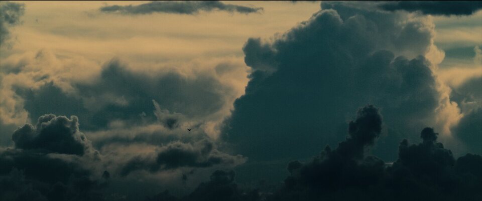 Un cielo tan turbio