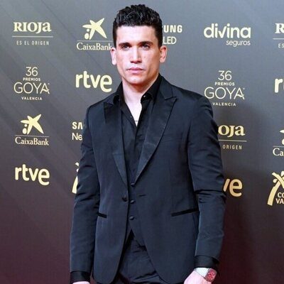 Jaime Llorente en la alfombra roja de la 36 edición de los Premios Goya