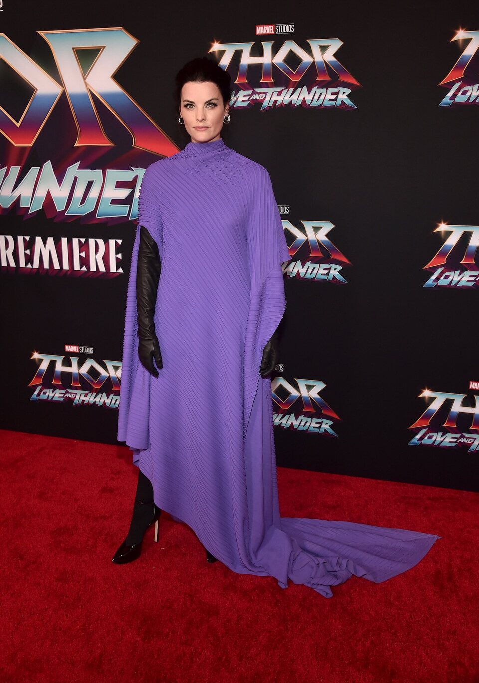 Jaimie Alexander en la premiere mundial de 'Thor: Love and Thunder'