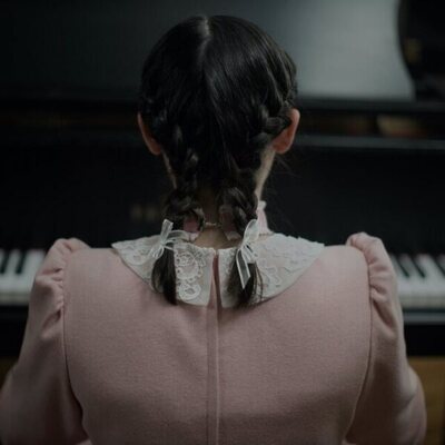 La Huérfana: El Origen