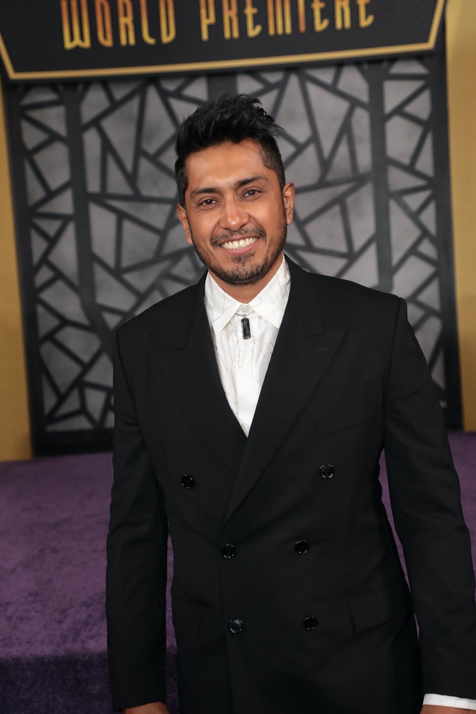 Tenoch Huerta Mejia en la premiere de 'Black Panther: Wakanda Forever'