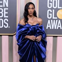 Michaela Jaé Rodriguez en la alfombra roja de los Globos de Oro 2023