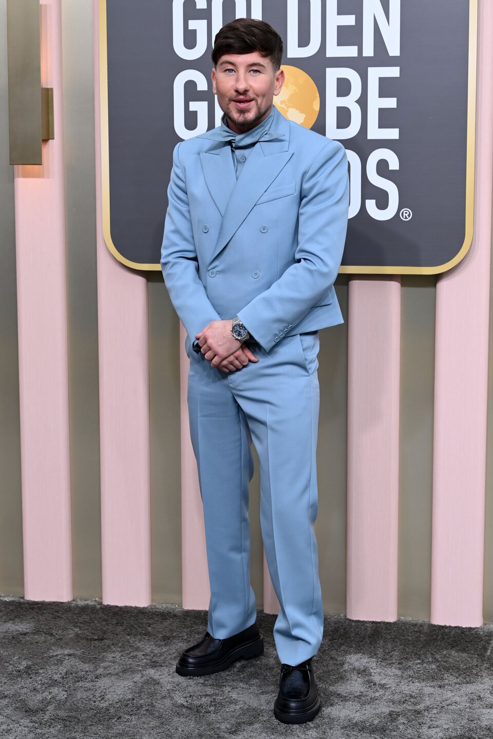 Barry Keoghan en la alfombra roja de los Globos de Oro 2023