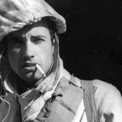 Los caballos mueren al amanecer