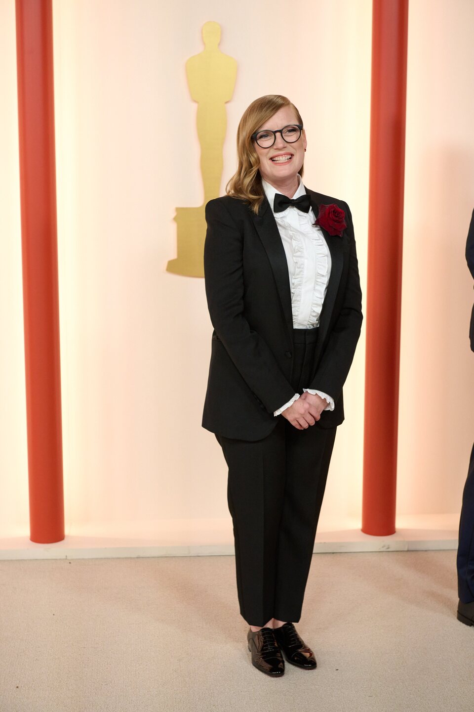 Sarah Polley en la alfombra champagne de los Oscar 2023
