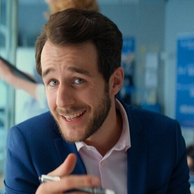 Gemelos, pero no tanto