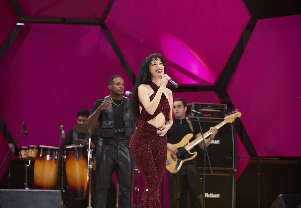 Selena: La serie