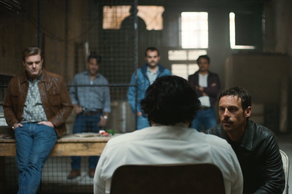 Narcos: México