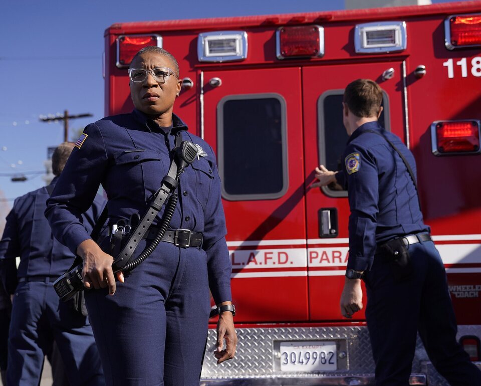 911