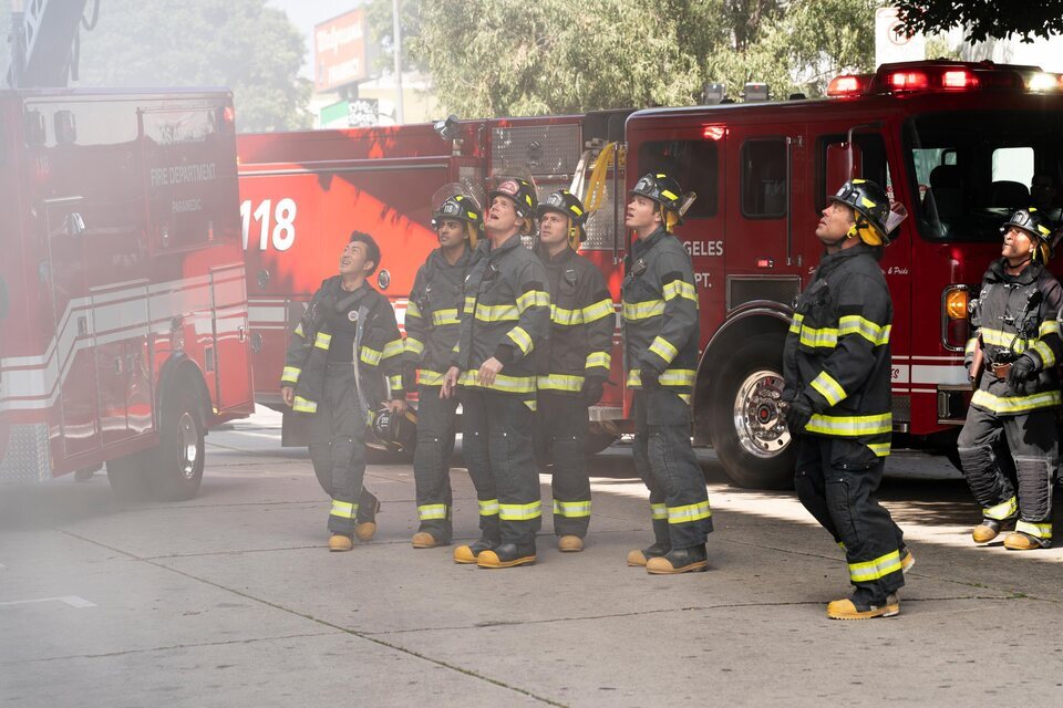 911