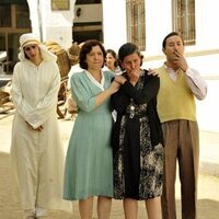 El tiempo entre costuras