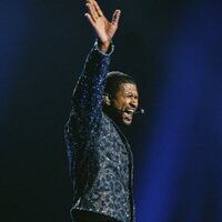 Usher: Rendezvous in Paris