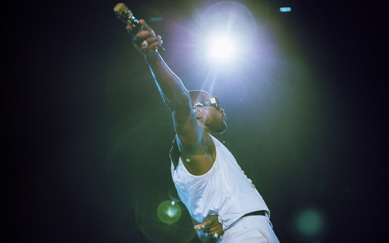 Usher: Rendezvous in Paris