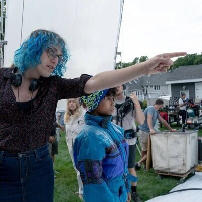 Vi el brillo del televisor