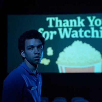 Vi el brillo del televisor