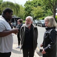 Mi única familia (Hard Truths)