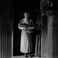 La chica de la aguja