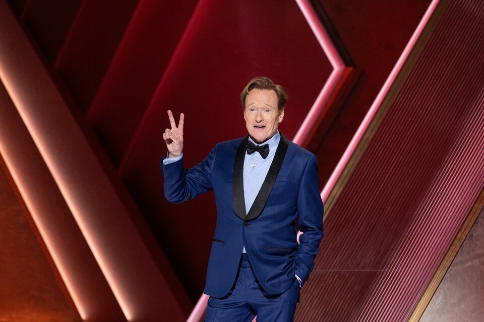 Conan O'Brien volver&aacute; a presentar los Oscar en 2026