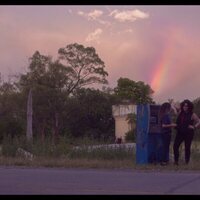 ¡Caigan las rosas blancas!