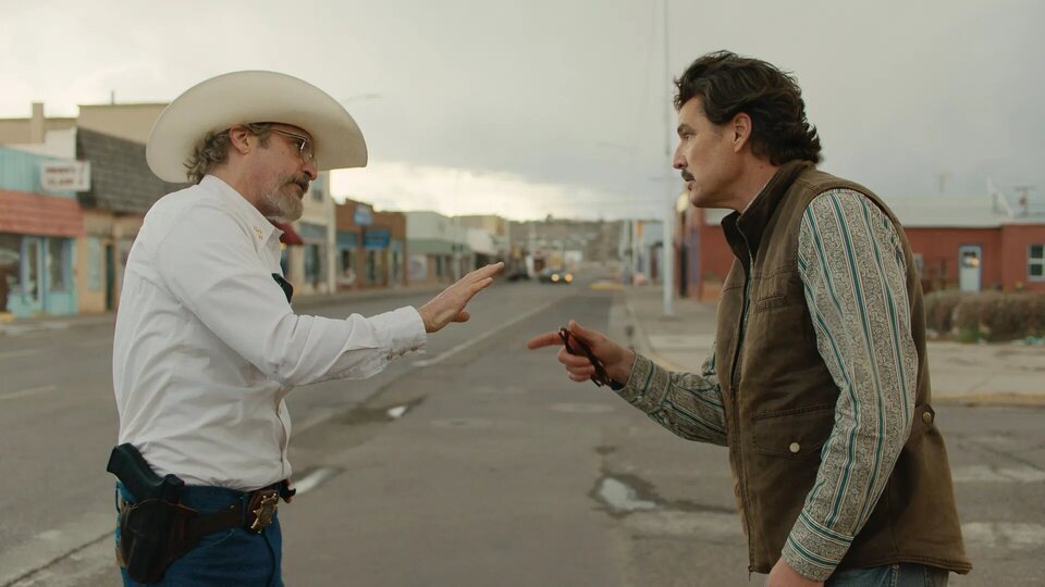 Pedro Pascal y Joaquin Phoenix en 'Eddington'