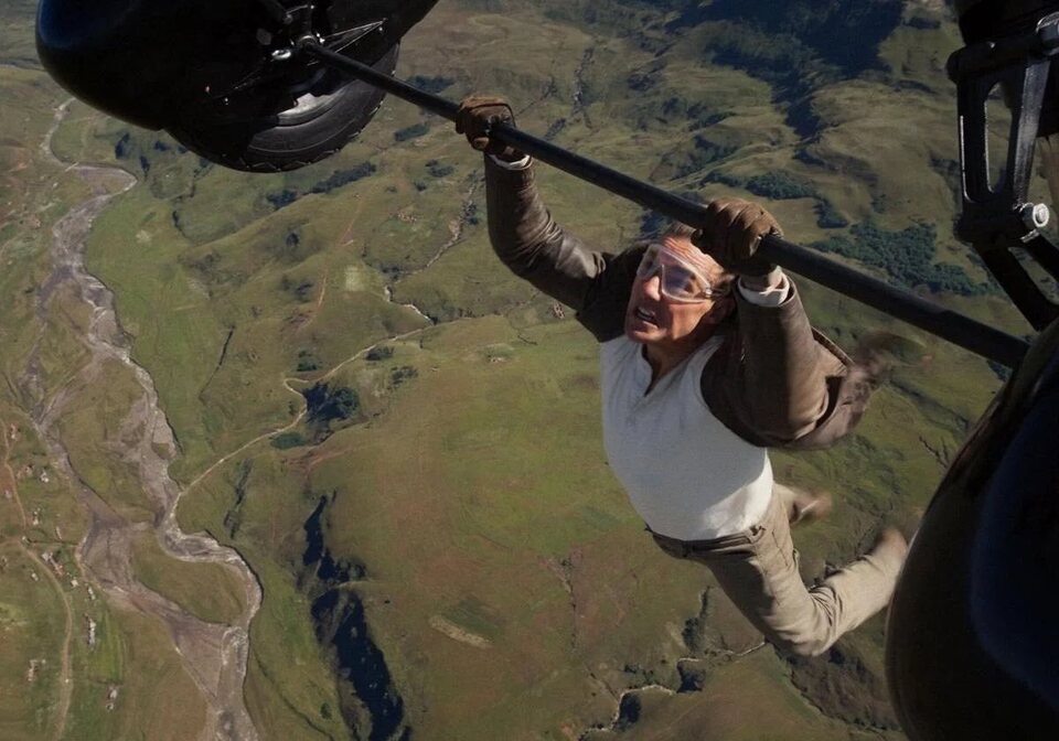 Tom Cruise fue rescatado por su equipo en una escena de 'Misión Imposible: Sentencia final'