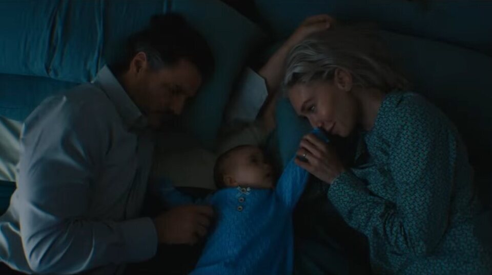 La pequeña criatura que se roba el teaser