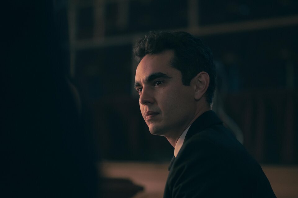 Max Minghella en su papel en 'El cuento de la criada'