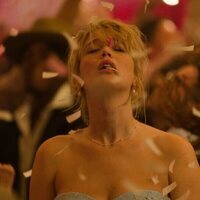 Jennifer Lawrence y Robert Pattinson viven fuertes altibajos en el primer tráiler de 'Die My Love'