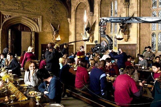 El gran comedor de las películas de 'Harry Potter', diseñado por Stuart Craig