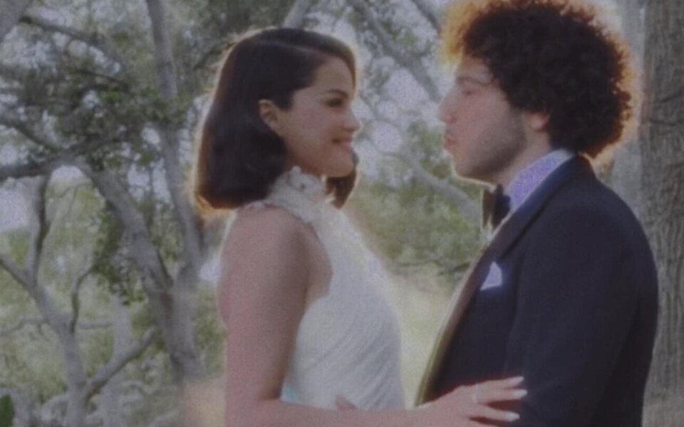 Selena Gomez y Benny Blanco celebran su boda tras unos meses de compromiso