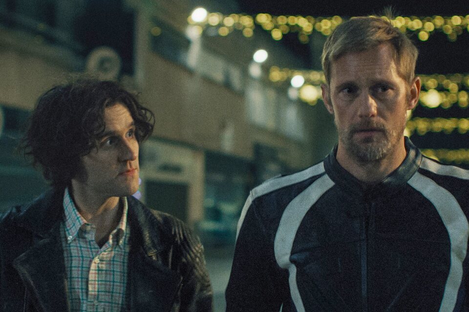 Harry Melling y Alexander Skarsgård en 'Pillion'