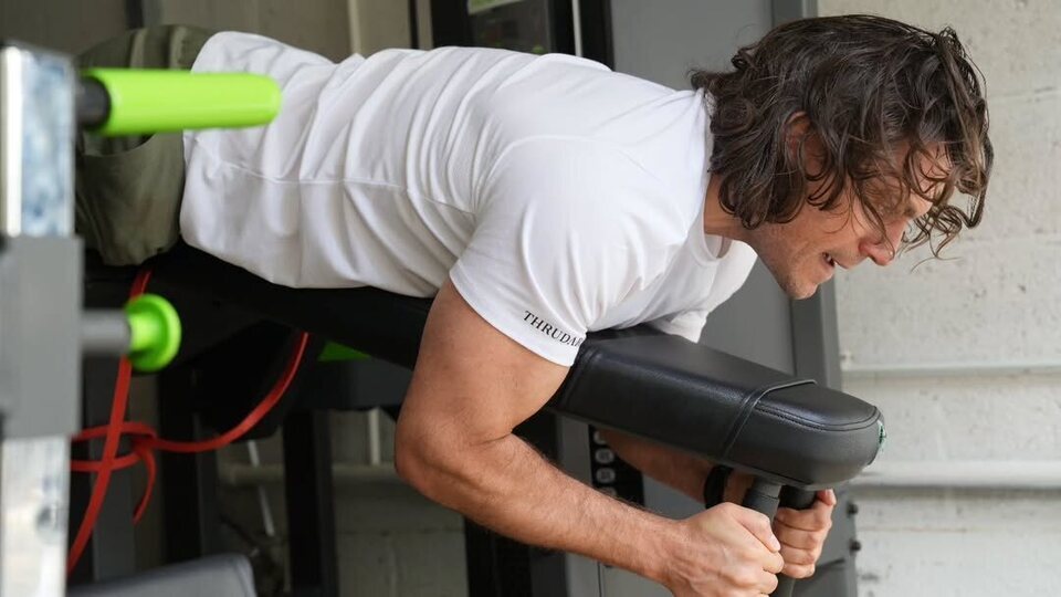 Henry Cavill rehabilitando para 'Highlander'