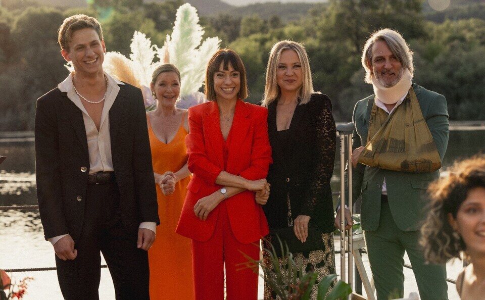 Todos los lados de la cama