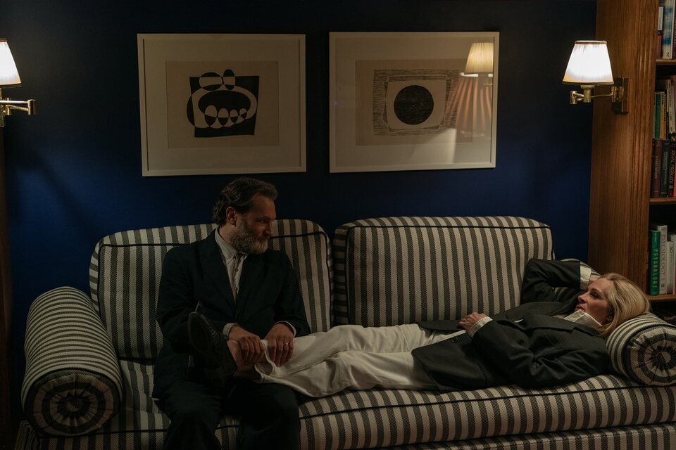 Michael Stuhlbarg y Julia Roberts en 'Caza de brujas'