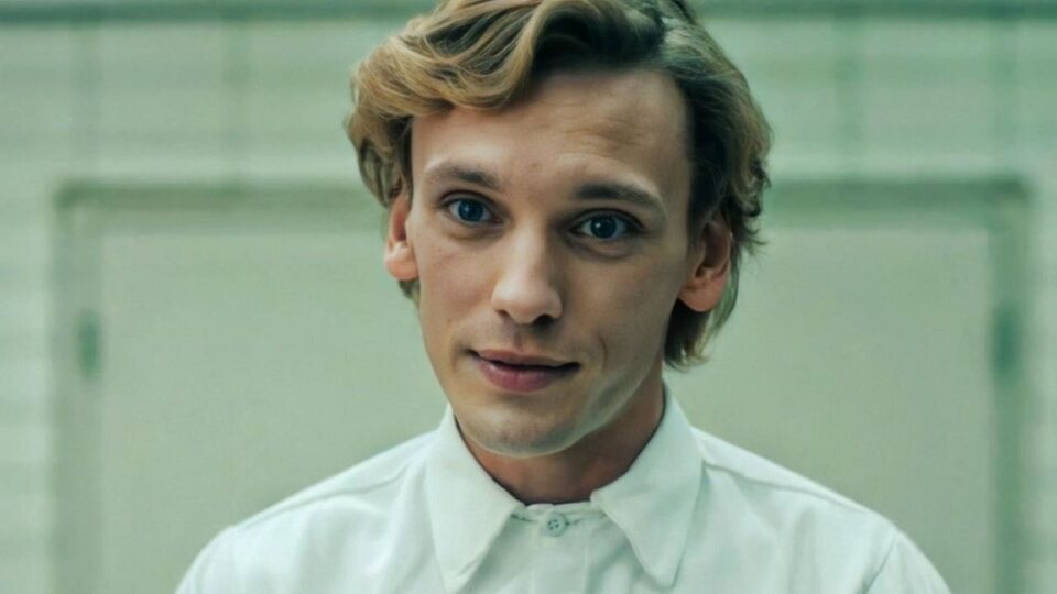 Jamie Campbell Bower era Henry Creel antes de convertirse en Vecna