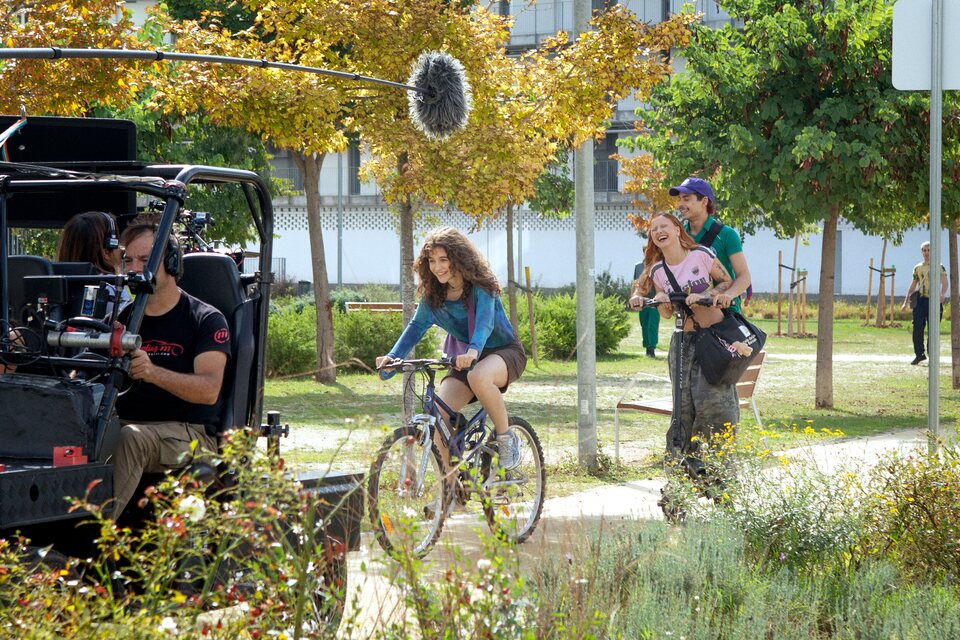Zoe Bonafonte, Rusland y Omar Banana protagonizan 'A fuego'