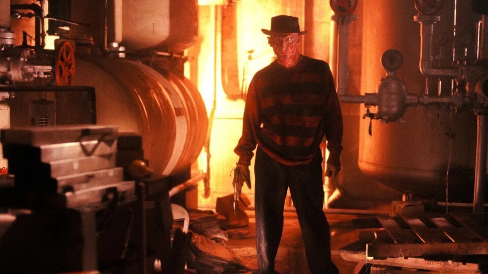 Robert Englund como Freddy Krueger