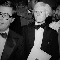 Warhol-Vijande: Más que pistolas, cuchillos y cruces