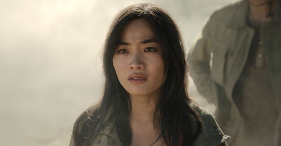 Anna Sawai será Yoko Ono, la mujer de John Lennon, acusada de separar a la banda