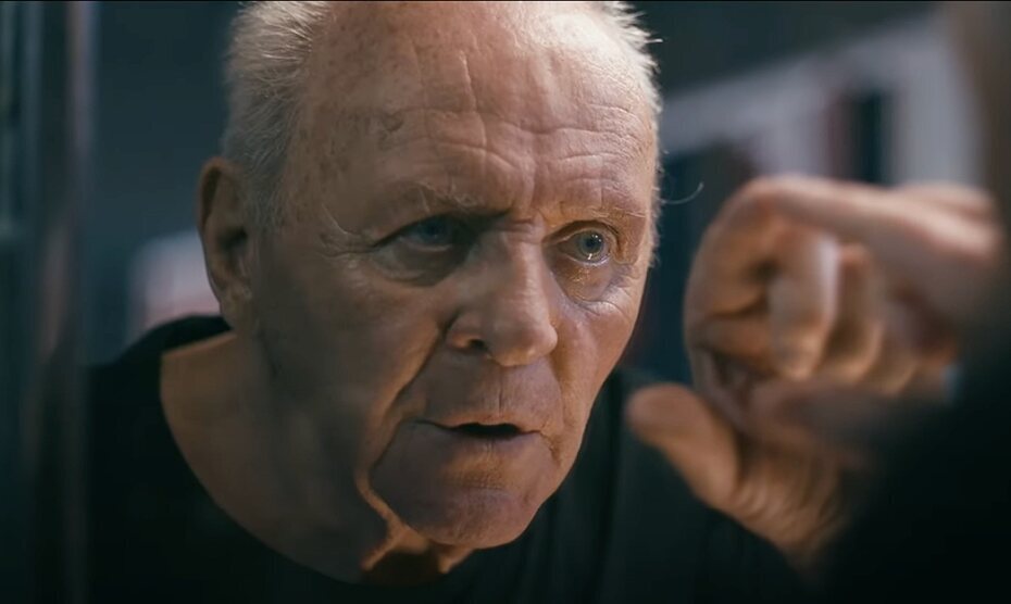 Hopkins en su última obra 'Blindado' que protagoniza junto a Bill Skarsgård