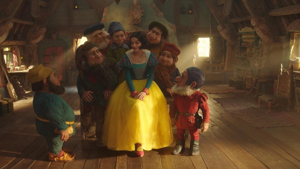 Rachel Zegler defiende 'Blancanieves' una vez más: "Me encanta esa película"