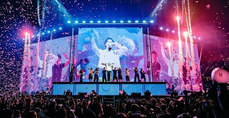 j-hope Tour 'HOPe on THE STAGE' in JAPAN: LIVE VIEWING